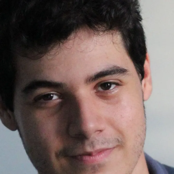 Rosto de Lorran Sebastian, psicólogo clínico, sorrindo